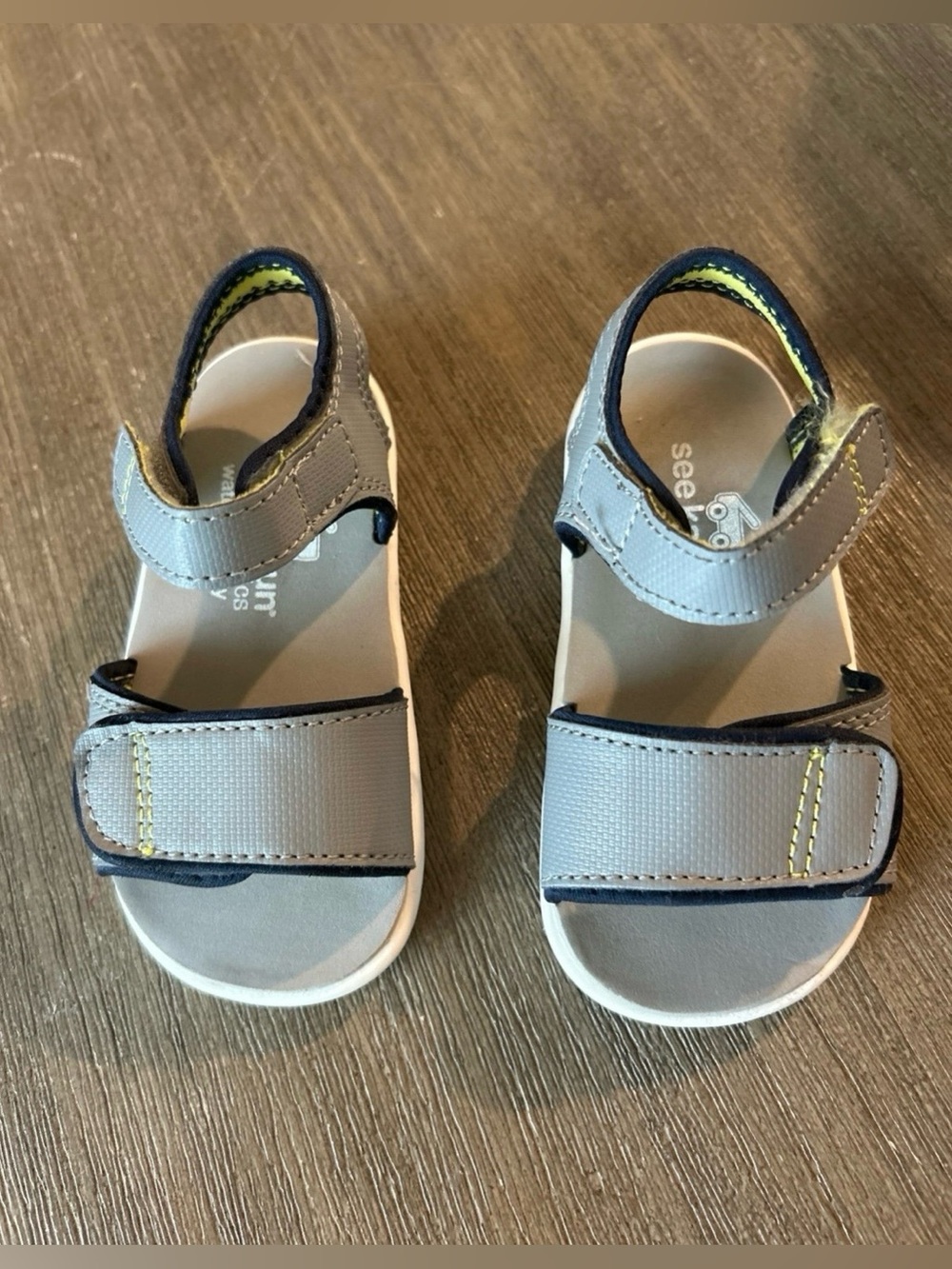 See Kai Run Sandals, Semi New, Color light Gray, Blue, Sz.6.